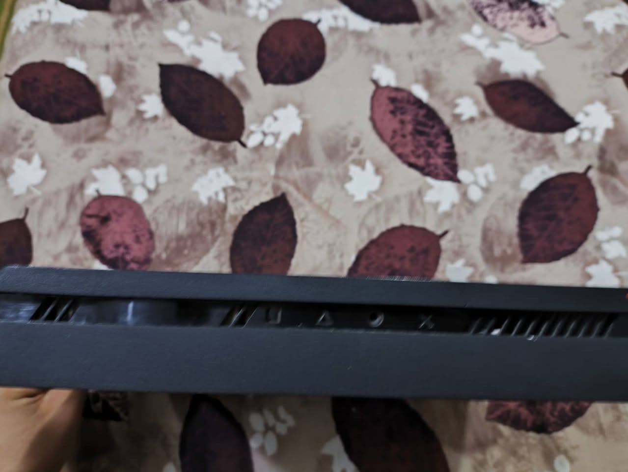 السلام عليكم
بلي فور سلم للبيع مداخل تصليح ونضيف واستخدامه قليل 

وياه 2جوستك وحده تجاريه وحده اصليه اون لاين

ويوبي اس1500نضيف مداخل تصليح السعر250وبي مجال بسيط

 العنوان بغداد الحريه الثانيه/الرقم***********بي واتساب
