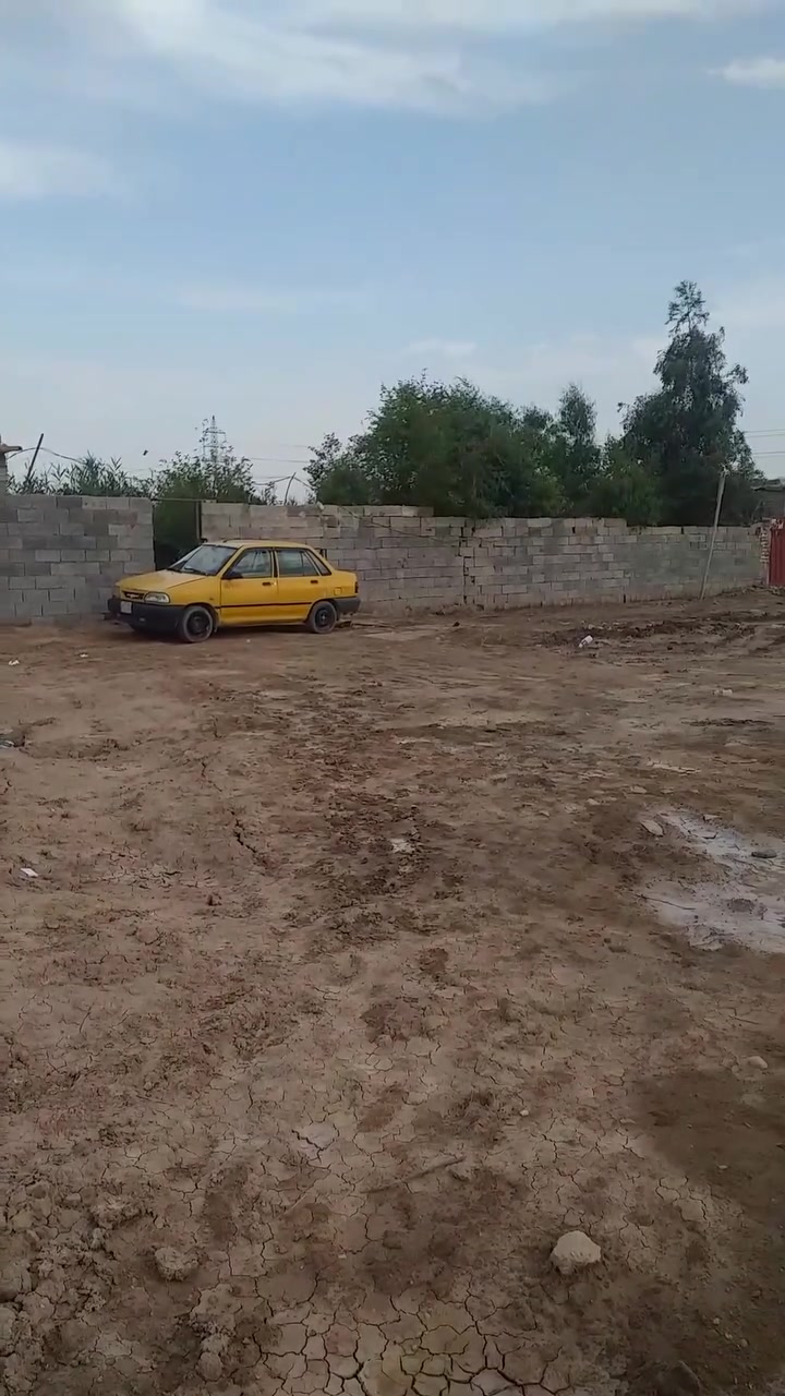 سلام عليكم ورحمة الله وبركاته خواني عندي بيت للبيع تجاوز مساحه بيت ٥٠٠ متر وكثر للعنوان ناحيه الوحد المعمل يم جامع ام البنين السعر مناسب وهذه اقمي ***********
