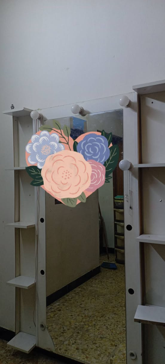 كنتور للبيع مصري وكلش قوي اريده ب150نضافته 90 بالميه مابي اي ضرر
وهاي لمرايه ترهم حت مال صالونات بس يحتاجلهه اضويه اضائتهه صفره 
اريدهه ب30.


**إذا كنت صاحب هذا الإعلان وتريد حذفه لأي سبب، رجاءا أرسل رسالة إلى الدعم الفني**