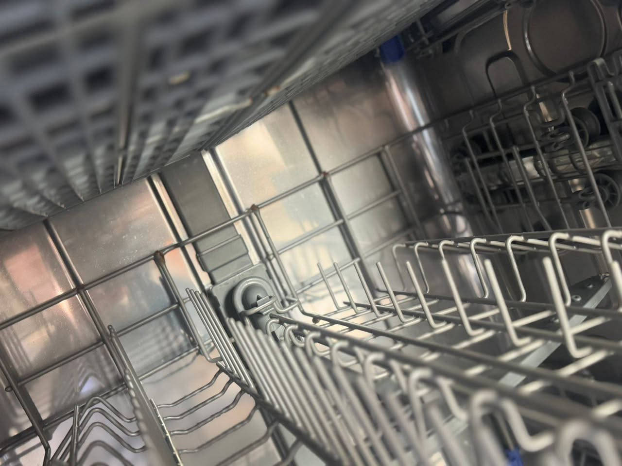 مكلفه بالنشر غساله صحون الحافظ نظيفه 170 وبيها مجال


**إذا كنت صاحب هذا الإعلان وتريد حذفه لأي سبب، رجاءا أرسل رسالة إلى الدعم الفني**