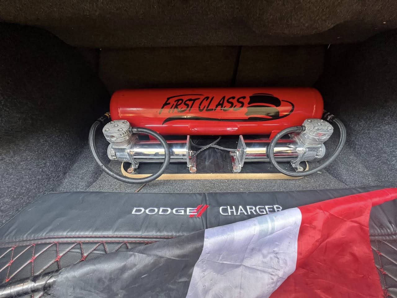 السلام عليكم سكات للبيع
فول مواصفات جوبلس دركه اربي أم
قطعه وحده صبغ بنيد بدون ايرباك
سيرفس طافي شواصي لغود كفاله
2016 اصل مامعلايه فول تزويد مال جناي
تحفه
السعر 210وقابله للتفاوض
بكاني بغداد
للستفسار***********
