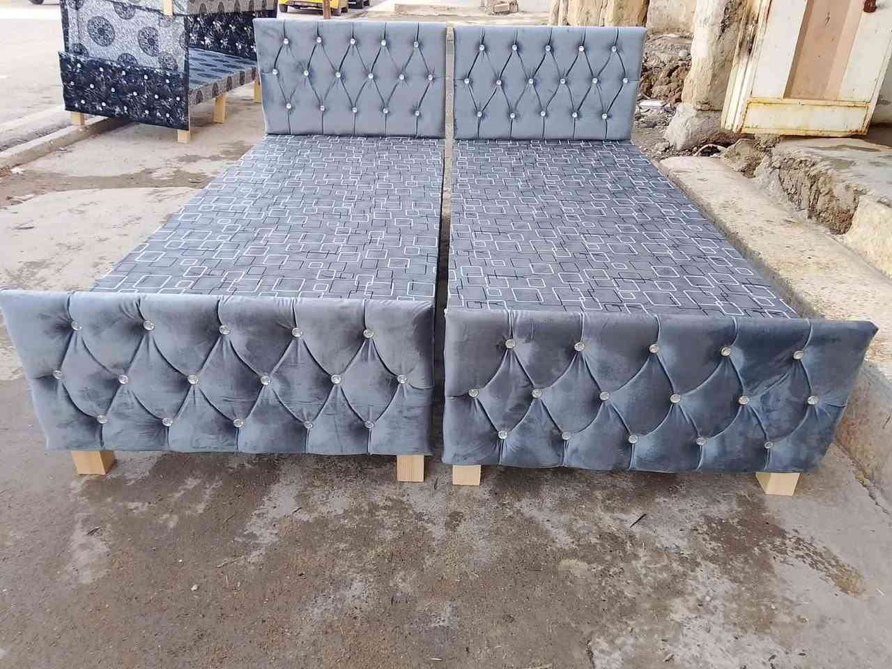 عرض خاص تخت نفر خشب عراقي جديد بلوك احمر _16 ملم
رجلين 6_3×3_
السعر_ 55_مع التوصيل داخل الموصل  الون حسب طلب للحجز خاص

ملاحضه 
الون حسب طلب الزبون @إشارة


**إذا كنت صاحب هذا الإعلان وتريد حذفه لأي سبب، رجاءا أرسل رسالة إلى الدعم الفني**