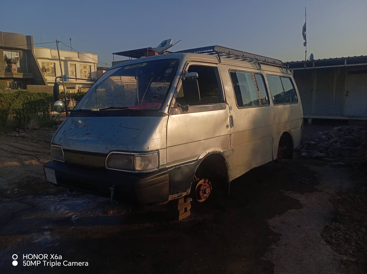 سلام عليكم كيه بسته رقم واسط لماني سياره جاهزه من كلش كير كسن مكينه جدد سنويه نافذه 2019 راعيها موجود تريد وكاله تريد تحويل شواصي حلوه دواخله حلوه سياره حله من صور مكاني واسط صويره سعر 28 وبيها مجال حك جيه الستفسار *********** ملاحضه صور قديمه هسه حله من قبل
