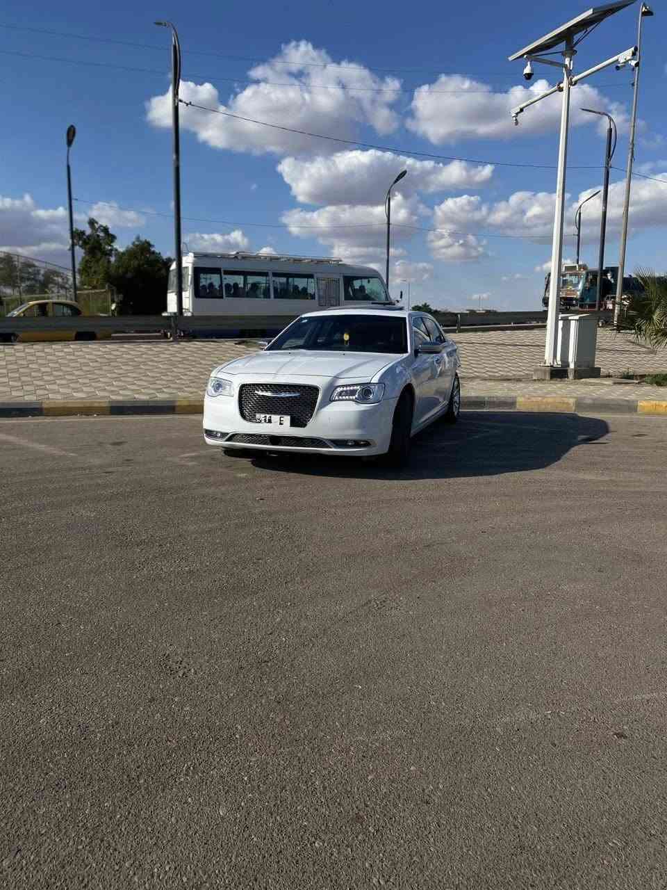 كرايسلر 300c بلاتنيوم اعلى فئه
2022 اصل 2015

محرك V8  5.7 محرك كير خير من الله 

رقم بغداد دولي بأسمي تحويل ثاني يوم 

مواصفات 

بانوراما 

برده خلفيه 

رادار امامي 

رادار خلفي 

رادار جانبي 

نقطه عمياء  

اشاير بالمريء

تعتيم مرايات بالضوء العالي

ترحيب 

حساسات امامي خلفي 

داخل اسود مطعم خشب 

كشنات 4تدفئه تبريد 

ستيرن تدفئه  

خزن ميموري 

دوسة بانزين +بريك كهربائيات 

كامره دواره 

ملاحضه ( الدعاميه الخلفيه موجوده )

صور الحادث مرفقه بالصور 

فقط هذا الحادث في العراق

للاستفسار ***********
