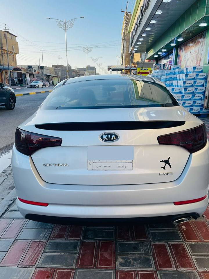 اوبتيما 2013خليجي
محرك 2000 دوش
حدادية جديدة
منظومة تبريد جديدة
رقم واسط 
شاشة اندرويد كامرا دوارة
عداد الكيلو متر 338 الف
ضرر دور الجاملغ الخلفي عكس السايق مع الباب
صبغ 3 قطع جاملغ عكس السايق وبابين الصدر والخلف
باب الصدر مصبوغ ملاون بدون حادث
عنوان السيارة كربلاء المقدسة
السعر 117 $ قابل للتفاوض كربلاء, العراق


**إذا كنت صاحب هذا الإعلان وتريد حذفه لأي سبب، رجاءا أرسل رسالة إلى الدعم الفني**