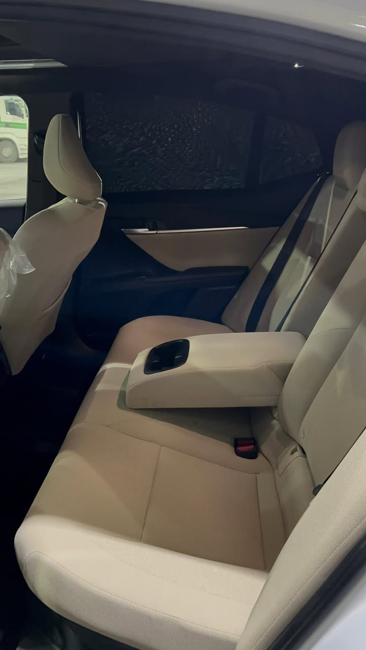 للبيع للبيع للبيع ⚠️
كامري 2025 وكاله ساز 
ممشى السياره 66 الف كيلو 
مرقمه وجاهز رقم بغداد مميز (55133)
مواصفات LE المعروفه 
مكينه هايبرد 
بانوراما
وضعيات قياده متعدده 
تحديد مسار 
اوتو بريك امامي وخلفي 
فول حساسات 360 

السياره جديده بحاله الوكاله 

للعلم السياره اقساط استقطاع مباشر من الموضف .

للاستفسار: ***********
