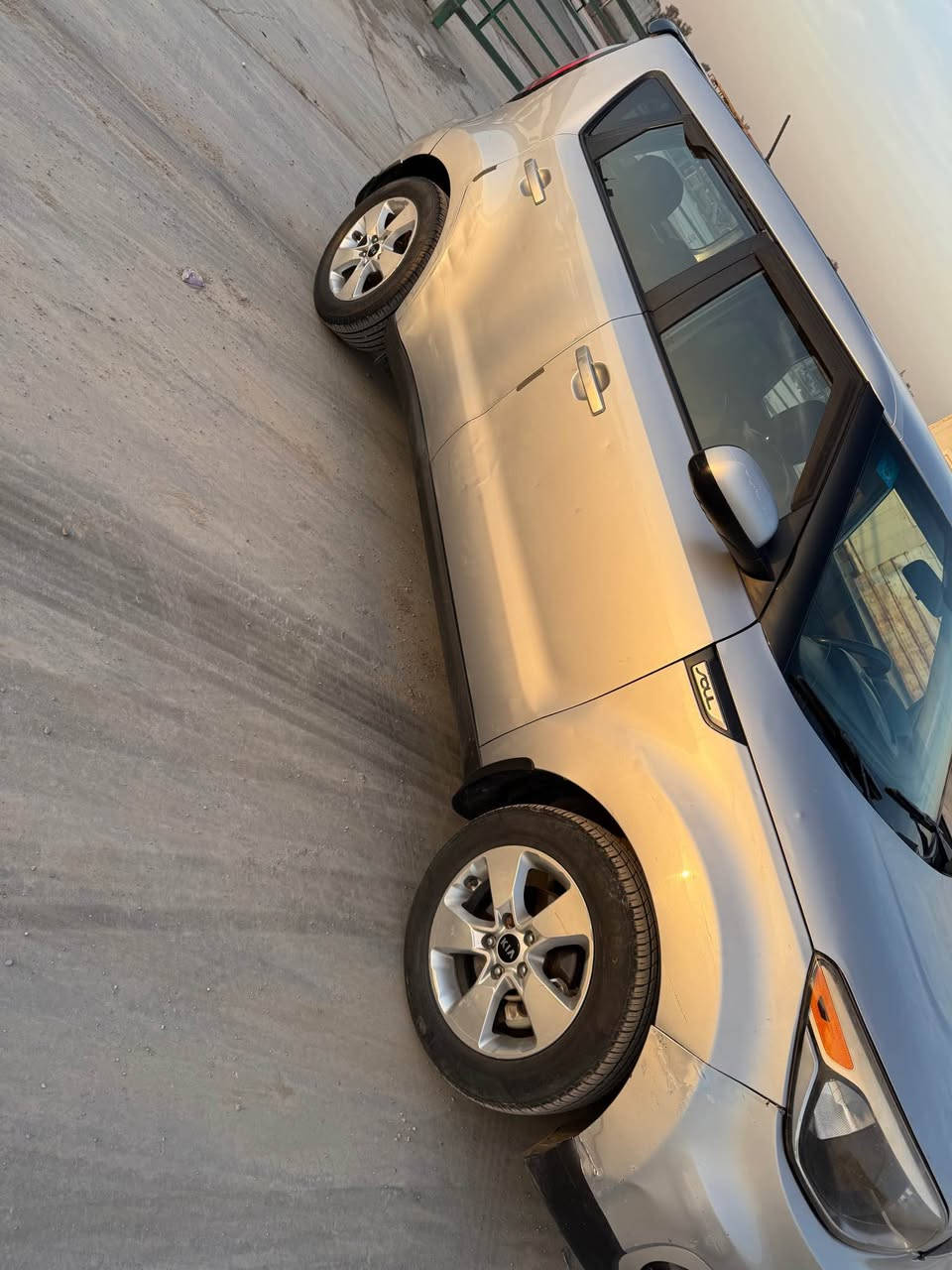 كيا صول موديل ٢٠١٨ رقم بغداد باسمي 
مكينة وكير مكفولات 
وارد أمريكي ضرره جاملغ خلفي صبغ 
وبيه جاملغ امامي وبنبدا تبديل بدون صبغ
السيارة جاهزه بدون نقص 
السعر ١١٠ 
السونار بالمنشور *********** الصويرة, واسط
