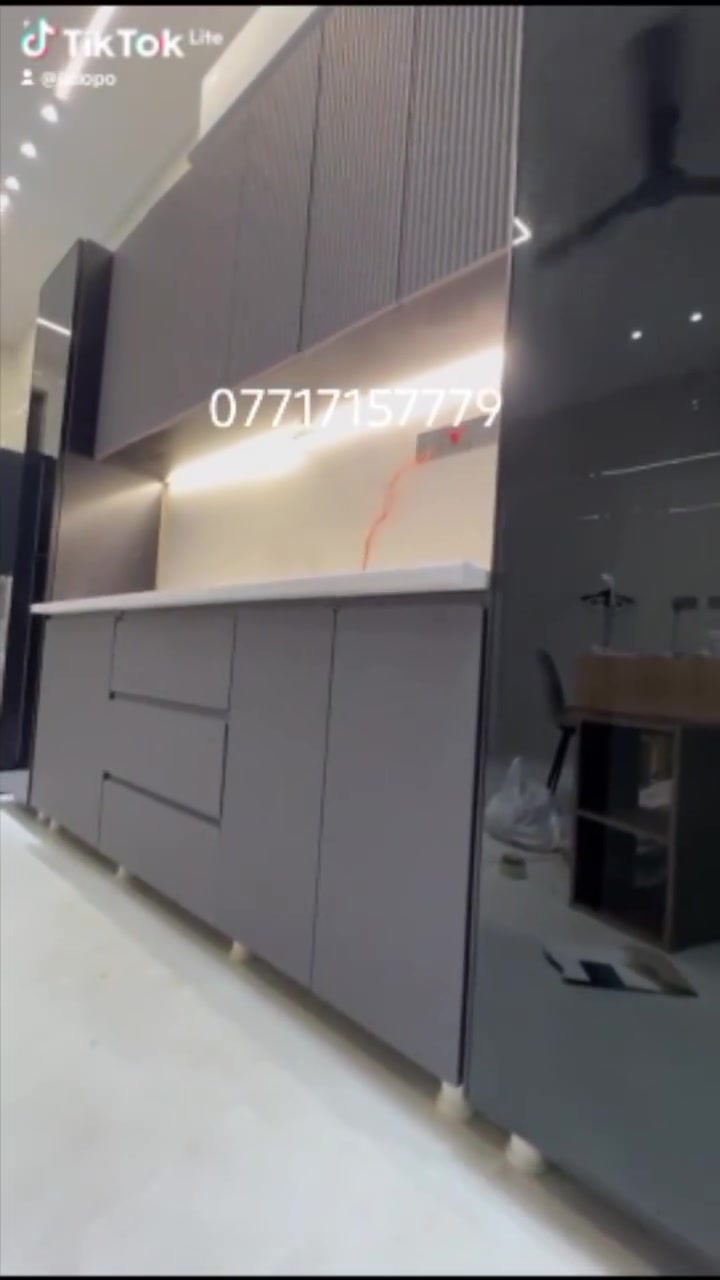 سلام عليكم شركه زين العابدين للمطابخ التركيه والحديثه نشتغل تفصال حسب طلب الزبون بسعار جداً مناسبة شغل درجه ولى خشب تركي أصلي وبيه ضمان خمس سنوات ما عليك بس تختار موديل ولون والباقي علينه 4ايام وتستلمه للحجز والستفسار واتساب ودللو ***********
