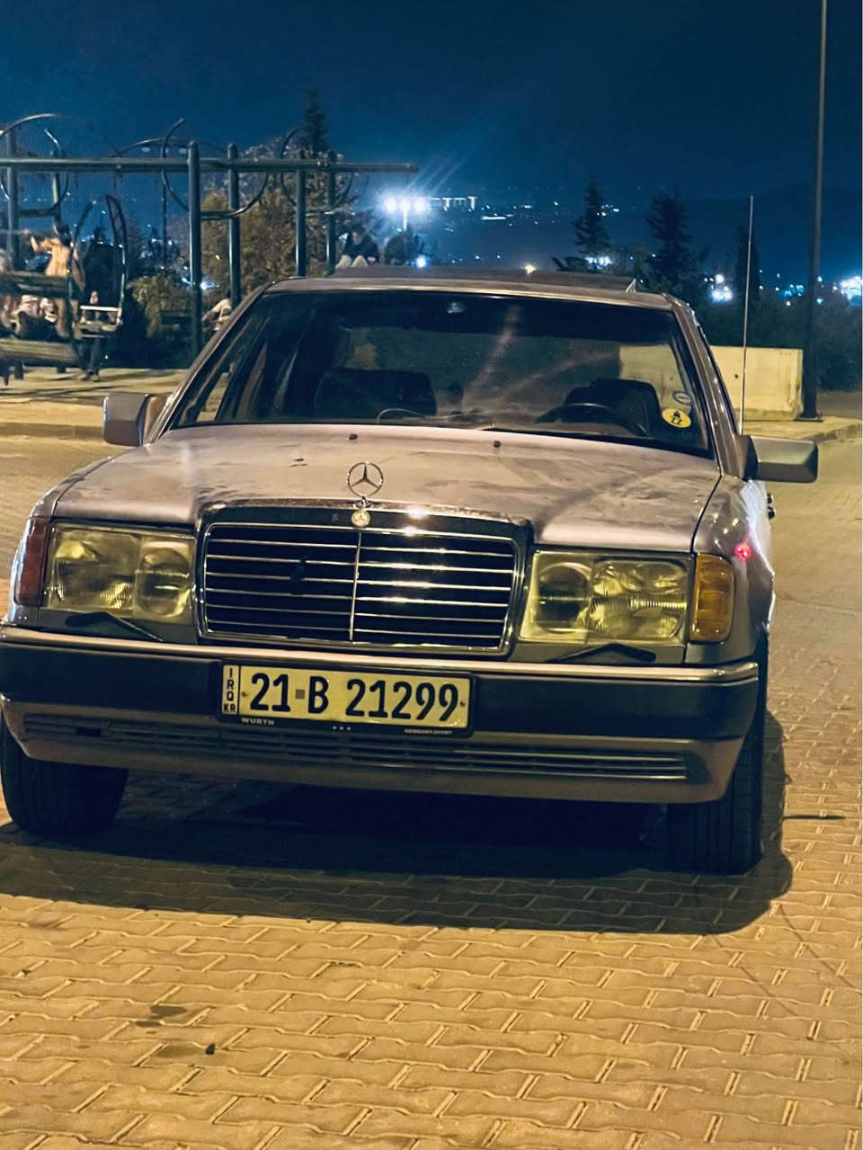 مارسدس e300 موديل ١٩٨٥ مكينه بتة ٢.٥ زوربة هلمتة سة ياركة مالي خومة ناوي زورجوانة سنوي تا ٢٧ تازية بة ناوي
خوموية جوار تايي تازشي لسرة
ت:/سة ياركة كَيري كيشي تياية
نرخ / ٥٤ مة عاملة
*********** واتس ئاپ Singapore
