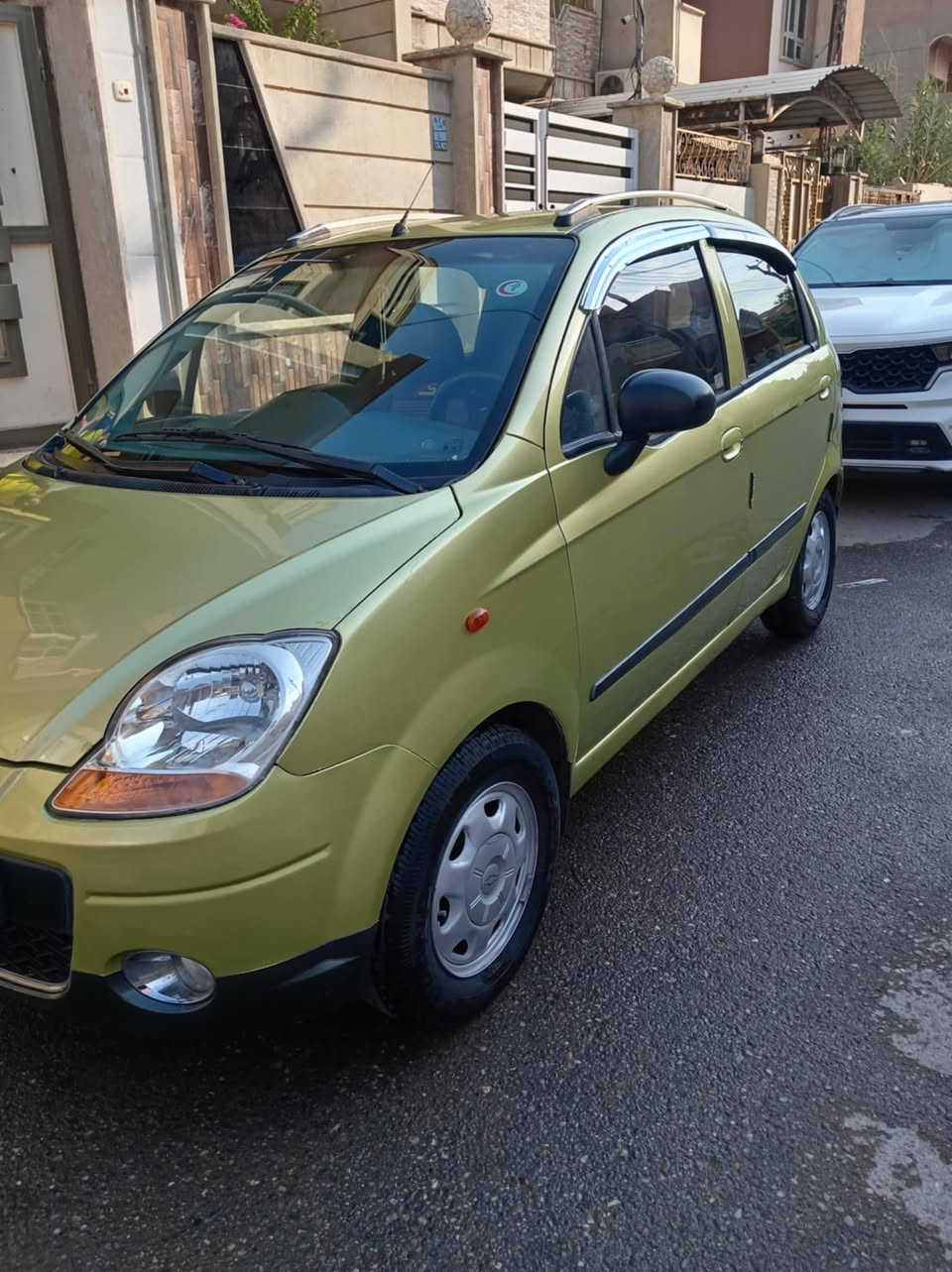 السلام عليكم
سياره سبارك 2006 للبيع
شاشه كامره
شرط المحرك ولكير. شرط التبريد والتدفئة كلو شغال اي نقص مابيها 
رقم جديد
هزه جديده
بيها أماكن توحيد لون ولسقف واكع على بلوكه ومصلح تصليح درجة اولى
السعر 55
‏‪0770 177 4186‬‏
