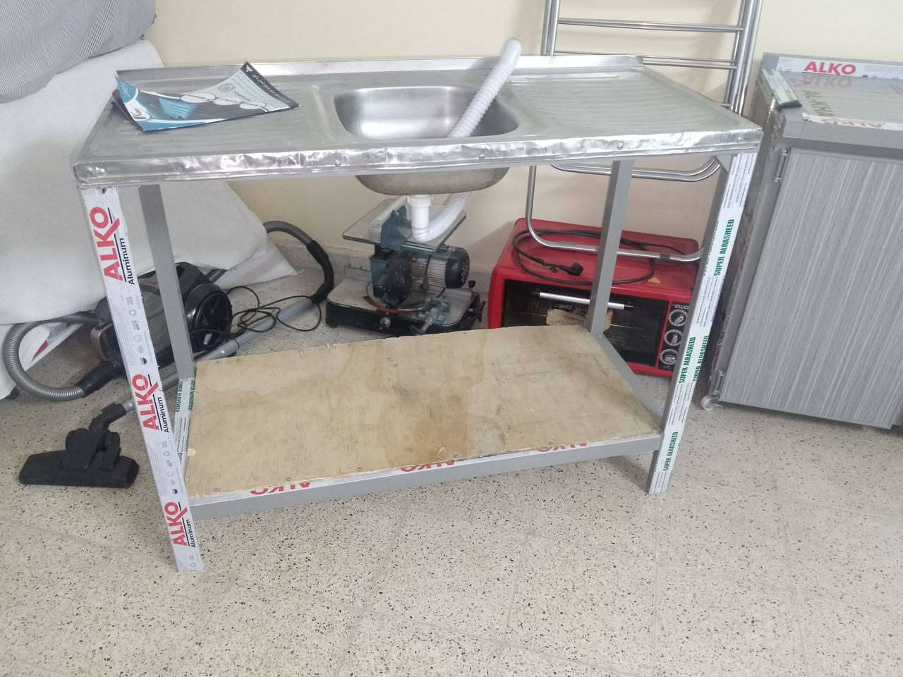 كاونتر متر ونص جديد ما مستعمل والسنك متر مواد درجه اولى مقاطع تركي


**إذا كنت صاحب هذا الإعلان وتريد حذفه لأي سبب، رجاءا أرسل رسالة إلى الدعم الفني**