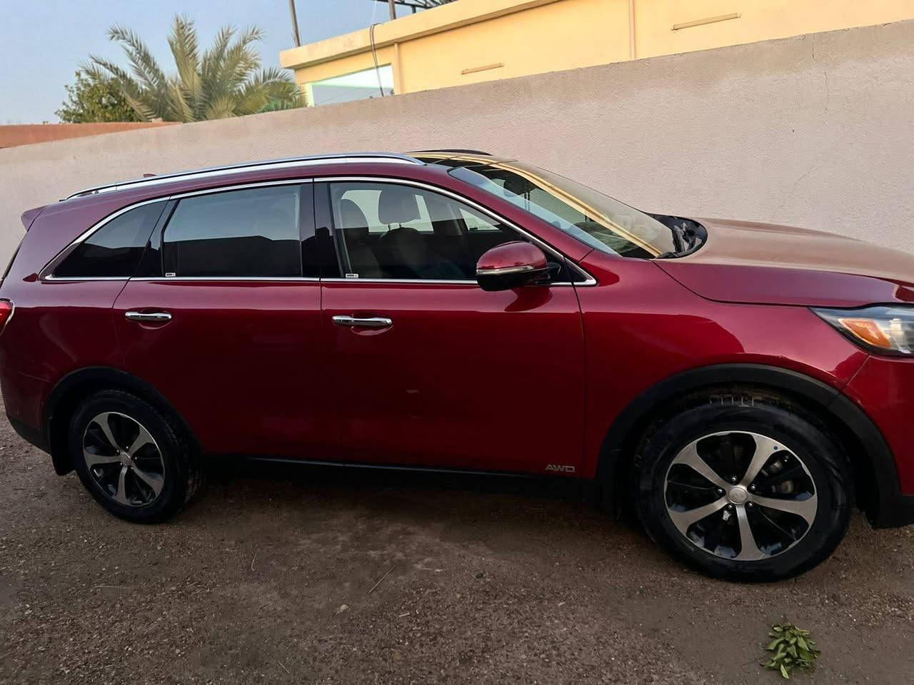 البيع سورنتو موديل 16ساره فول حلا من بل صوره مكانهه بغداد المنصور بل داودي امريكي بيهه بس دعاميه سعر خاص مستعجل عل بيعه ***********
