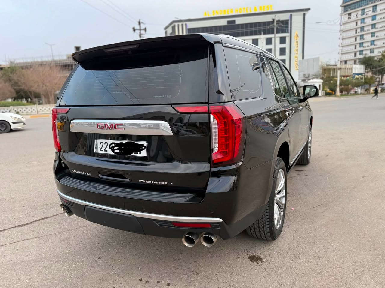 Gmc yukon denali 2023
وكالة منصور ٥ سنوات ضمان و سيرفز مجاني
فول مواصفات 
ماشي ٥٣ الف كيلو متر
رقم اربيل 
كلين تاتيل من دعامي لل دعامي بشرط
بدون صبغ بدون تعديل 
سعر :٥٩٥ بيه مجال قليل 
رقم :***********
