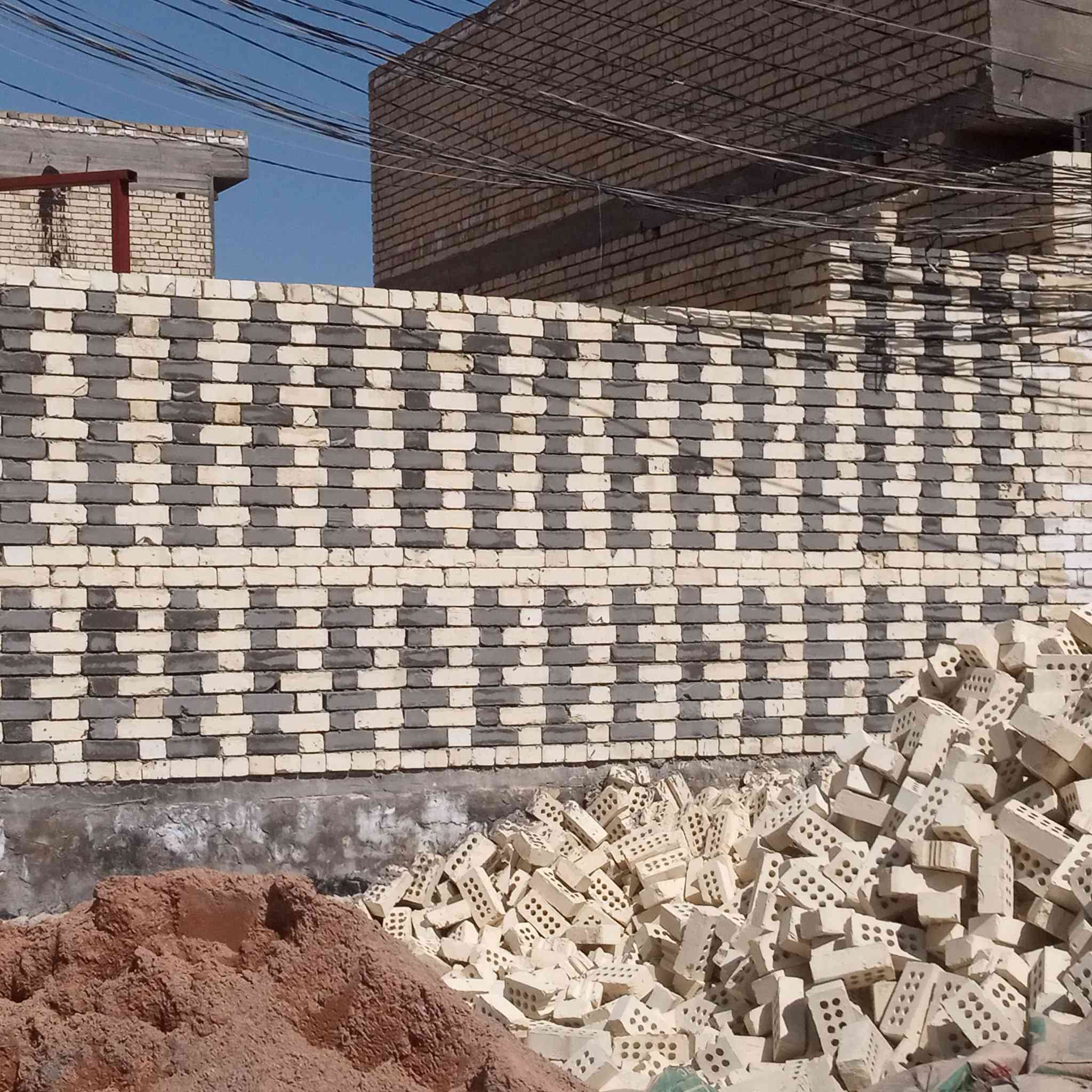 سلام عليكم خلفات بناء درجه اولى التزام
في العمل شغل نضيف جدا تنضيف
الموقع بعد البنأء  الاتصال
*********** في كربلاء فقط
مقاولات عامه في البناء
