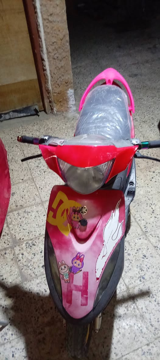 سلام عليكم لبيع دراجه ماكس عدله دراجه كفاله عامه ما مفتوح  بوشه49بلاده دراجه ختم واحد وياه مكينه كلش شغل بريكات امامي وخلفي شغال سلف55بلادي وهندرشغال كهربياته شغاله كلشي بيه شغال دراجه احلاه من بل صوره لسعر 650 وبيه مجال مكاني كوت فلاحيه و هاذ رقمي ***********🩷
