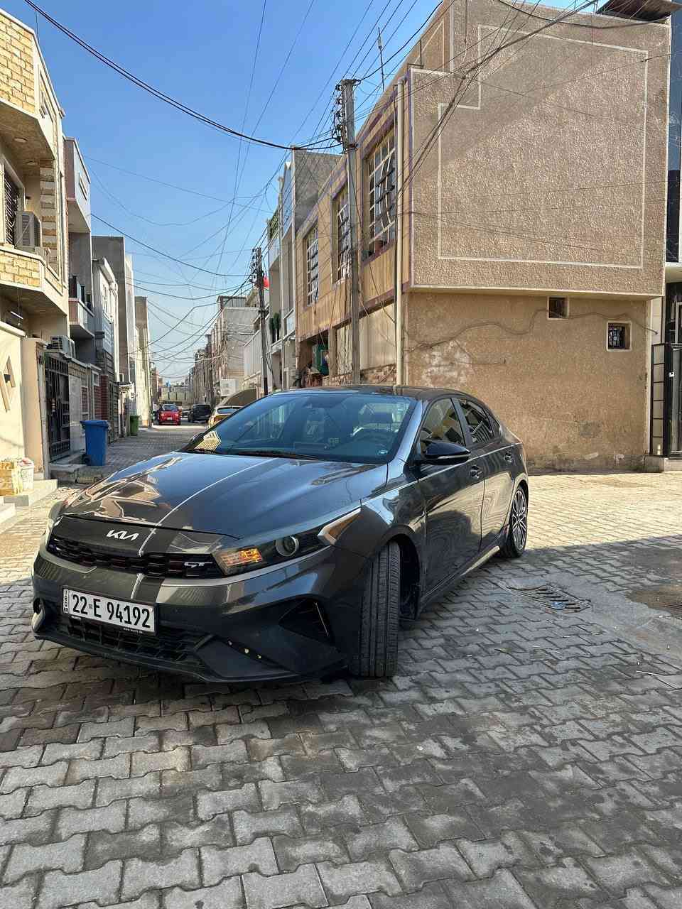 سلام عليكم اخوان فورتي gt 2023
مواصفات السيارة فول 1/1 GT معروفة 
بصمة تشغيل وبصمة ابواب وتشغيل عند بعد
شاحن موبايل وايرلس
اشاير بالمري
شفتات ستيرن 
رادار جانبي
رادار امامي 
حساسات خلفية وتوقف ذاتي عند وجود جسم قريب
زر اوتو هولد
مثبت سرعة
مانع انزلاق
تبريد قطعتين ومناخ منفصل
شاشة حجم 9 انج 
كشنات جلد مطعمة بقماش وعليها ختم GT
هاند بريك كهرباء
تبريد بيانو
ستيرن حرف D سبورت 
سستم صوت من ماركة هارمن كاردن harman kardon
انارة بالابواب الامامية قابلة لتغيير الالوان +علامة GT عالدشبول مضيئة
وبعد بيها مواصفات ثانية
***********
السعر 145 وبيها مجال مكاني بغداد البنوك تحويل مباشر
