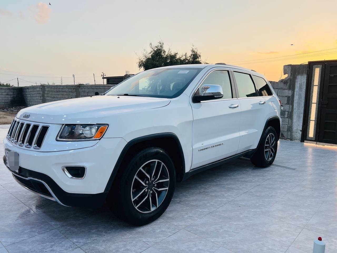 سلام عليكم ورحمة الله وبركاته
جيب موديل 2015اصل محرك 3600 المرغوب
كير طياره المرغوب 8نمر
ادوات أدوات أدوات
متومه شمالي طبق الاصل ارقام وسنويه وكاله بسم المشتري
كصه جنطه شرط باجات ضمان بشغله
تخم تاير بالكارتون
حداديه ع وضع شريكه
دواخل طك كارتون
سبير ما نازل
مرئي قلاب
اشاير بالمرئي
جنطه شفط كهرباء
حساسات خلفي وامامي
كشنات كهرباء
فول ما عده الفتحه
بصمه تشغيل وابواب
(((مكان ناصريه نصر)))) 
سياره متعوب عليها اذا تجي وطلع نقص تكص من الحساب
السعر معروف
 ابو ٨٠ لا تعب نفسك اعبر المنشور
اهل المجهول الهويه تره من تعلق وتكسر بحلال العالم رزاق حي تره والله لا تعب نفسك 
 اتصال ع رقم واني بالخدمه ***********
((((مراوس حسب القناعه)))
