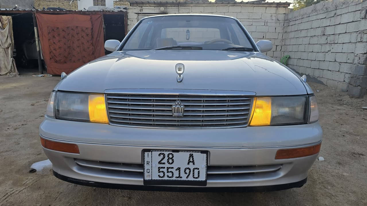 السلام عليكم بطه مديل ١٩٩٤ منتصل رقم نجف مشروع وطني سنوية مجدده ٢٠٣٠ و هزه جديده مكفولة من الكصه و نقل جثة و الضربة مصبوغ اثر جراد فقط محرك وكير وحدادية مكفولات كهربائيات كله شغاله التبريد شغال سعرها ٦٢ وبيه مجال مكانها النجف رقم الهاتف ***********
