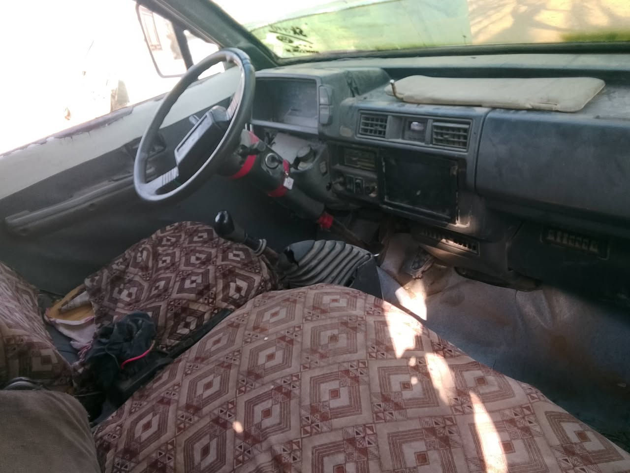 كيا بستا للبيع موديل 93 رقم بغداد محرك يبخر سنويه نافذه 
السعر (18)وبيه مجال رقم الهاتف ***********/***********.
