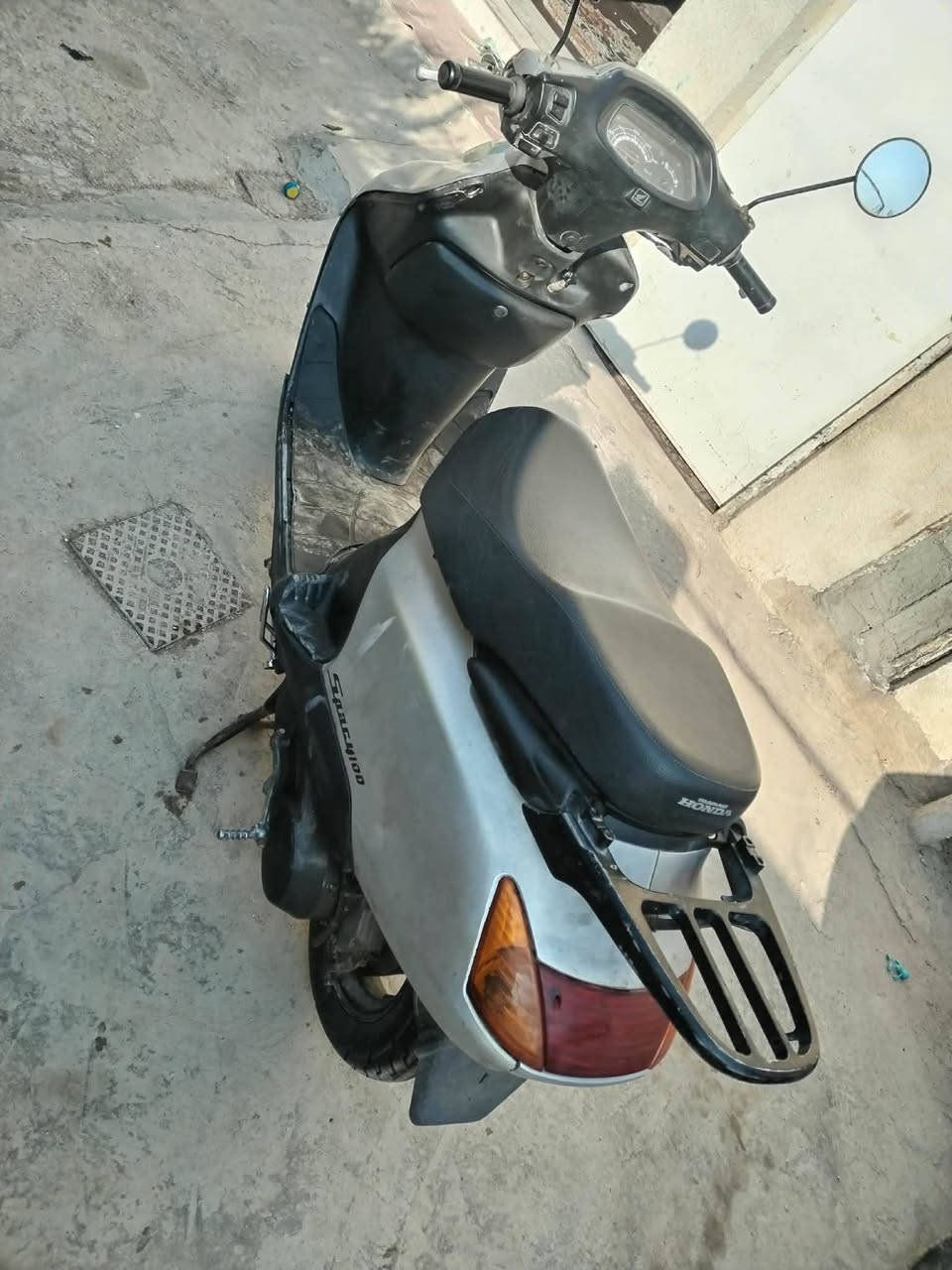 سبيسي ياباني مكينه خرسه  كهربائيات كله شغال دراجه جاهزه السعر 450 وبيه مجال قليل موبايل *********** عنوان كوت النوار
