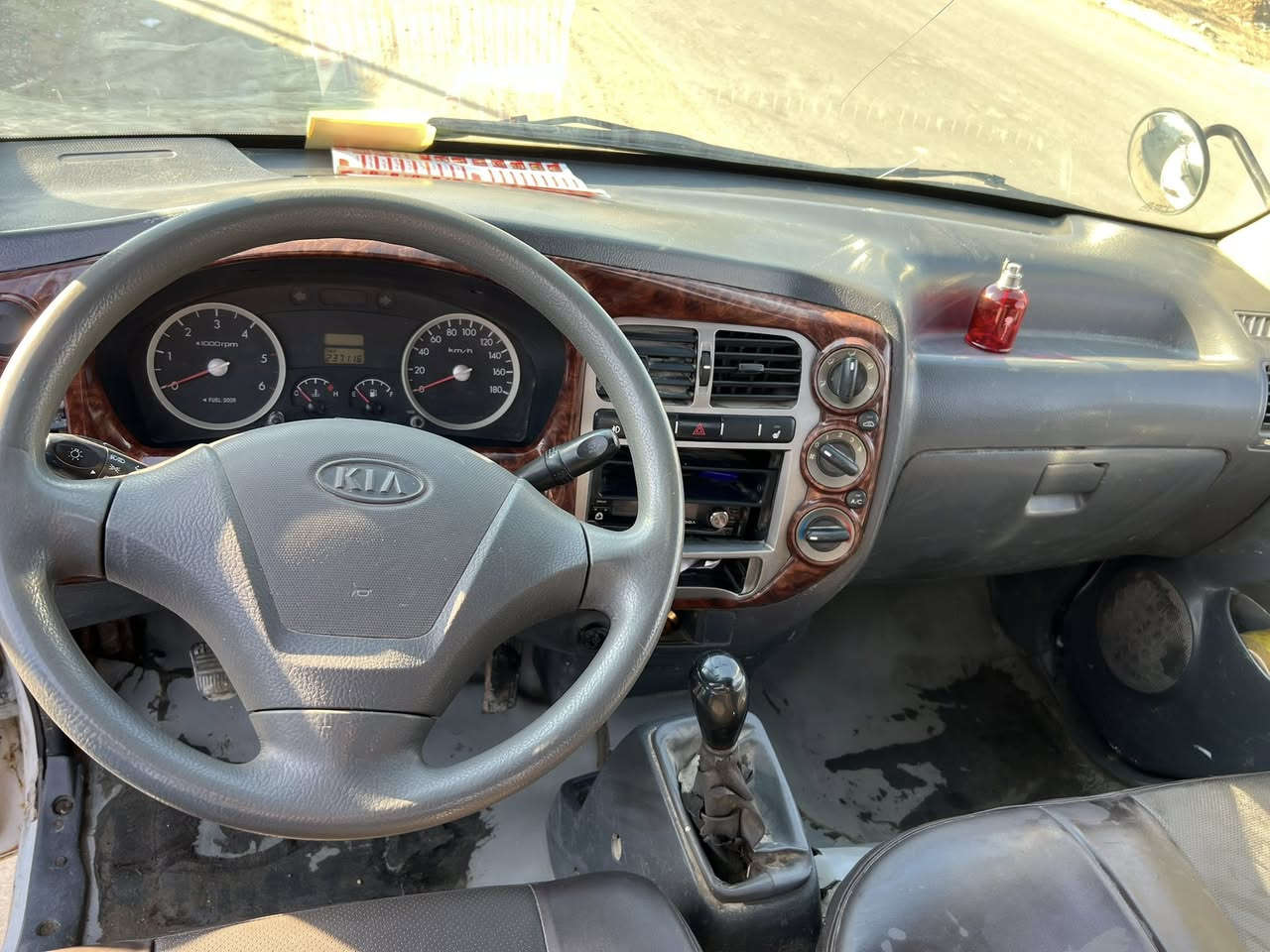 سلام عليكم كيه نثيه مديل 2007 بسمي شرط التحويل السياره مكفوله من كلشي بس البم شويه يخربط يرادله تنضيف مكان بغداد حي اور سعر 80 وبيهه مجال قليل ***********
