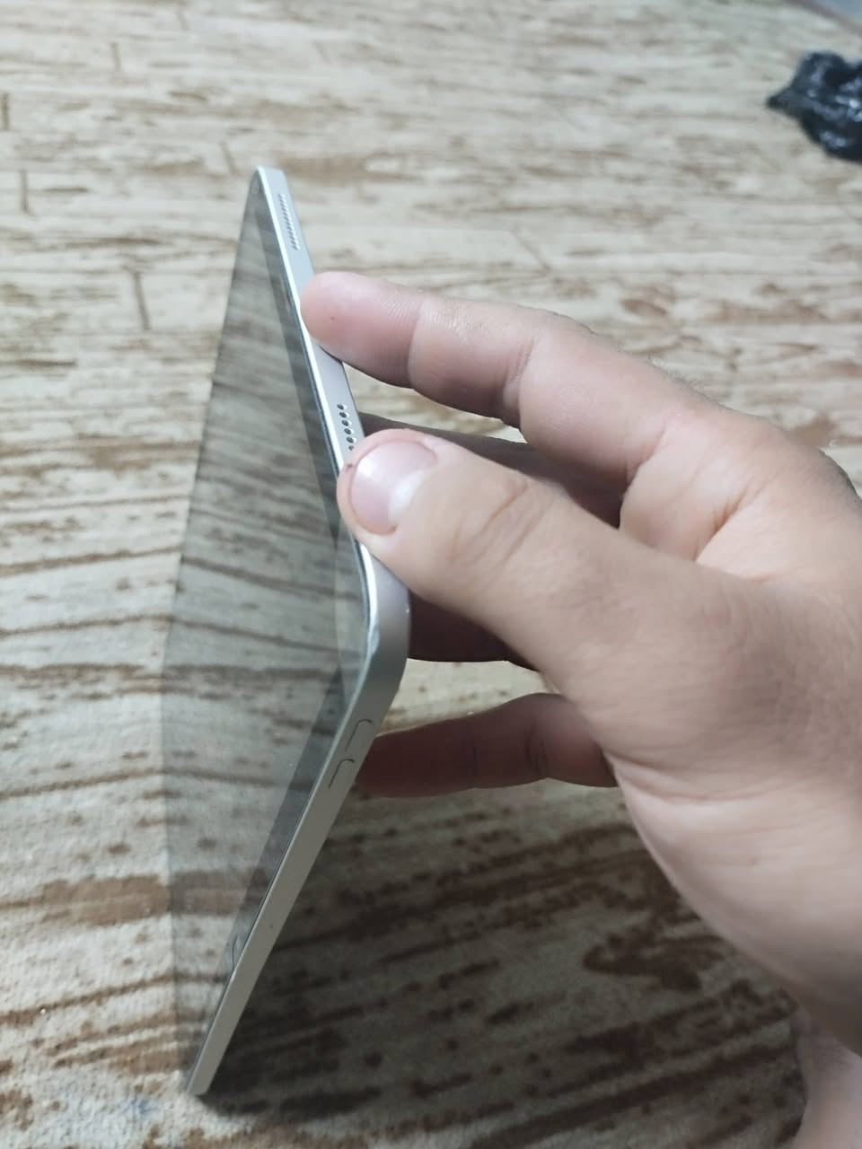 ايباد 10 بعدة بضمان ذاكرة 256 مكاني بغداد الشعلة رايدة 450 الف
اي استفسار ***********
