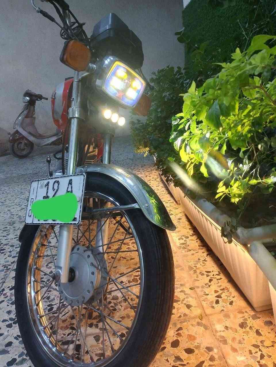 دراجة (اربعة گير) ارشا ..موديل 2016 مكينة جديد مكفولة.. لوحات وسنوية بأسمي.. السعر ٨٧٥ . وبيهه مجال بسيط
هذا رقمي (***********) وبي واتساب. متواجد فقط  واتساب أو اتصال
