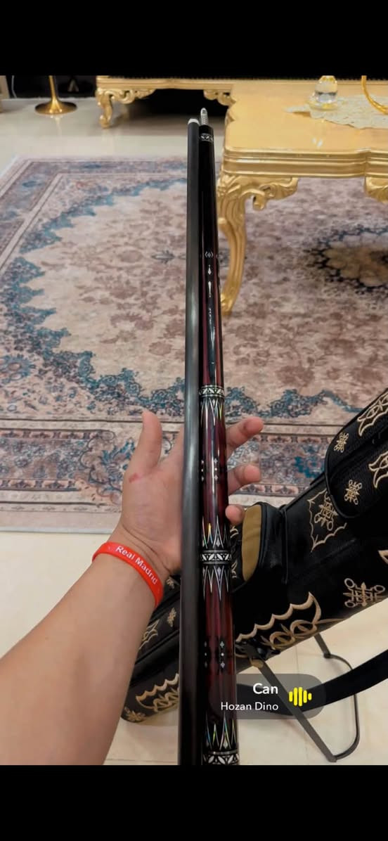 كيوب ايفن وجنطه فروعني جنطه بعدها جديده لكيوب مابي اي عواج ونضافتهن كدامك بل صور عنوان ديالى ***********

