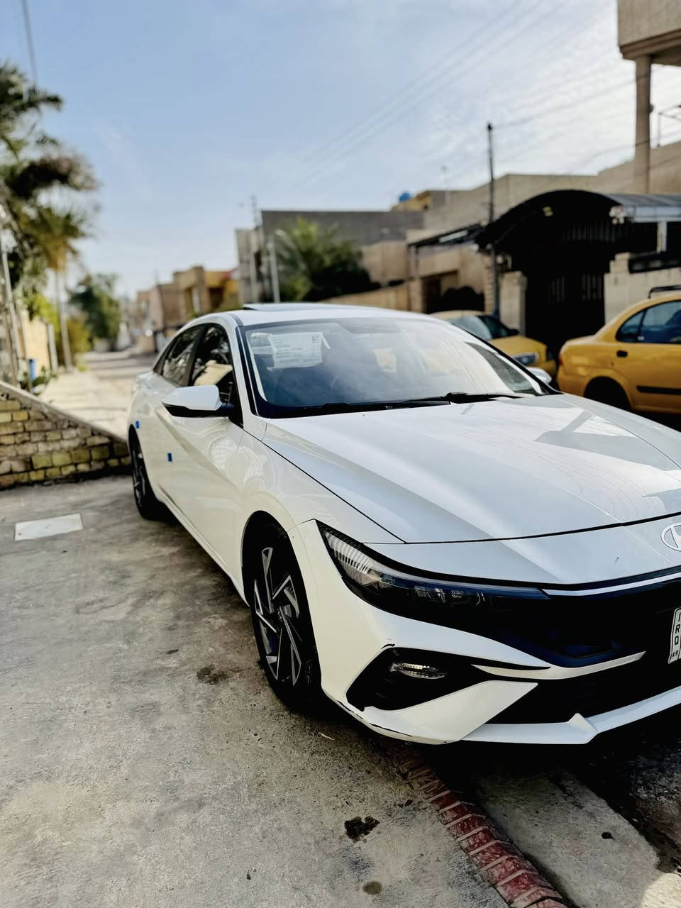 السلام عليكم النترا 2023 مكفولة كفالة  عامة من صبغ ولبارد عدة طخة وشخوط بل دعاميات ممبينات
السعر 136فول مواصفات 
🔹بصمة +دخول ذكي 
🔹تحكم بل نوافذ قتح وقفل  بل ريمونت 
🔹فتحة سقف 
🔹تبريد قطعتين  ثلج ❄️ 
🔹مري شفط + ترحيب عند اقتراب 
🔹داخل جلد اسود بلادي 
🔹شاشة اندرويد اوتو +عدادات شاشة دجتل 
🔹مود درايف 4وضعيات قيادة 
🔹سايد بريك ذكي  بصمة 
🔹اوتو هولد 
🔹دفيوزر خلفي 
🔹أناره زنوون 6 عدسات +لد نهاري 
🔹ماطور لايت يصعد وينزل لايت 
رقم اربيل الجديد تحويل او وكالة 
تجميع الصين مكينة 1500 دبل نوزل مكاني بغداد حي جهاد قرب مجمع محمد رسول الله سيارة مصروف عليها هواي كماليات وارضيات رزلاين اصلية ومدوشم صندوك  بعدها بل نايلون شركة 
استفسار 
***********
