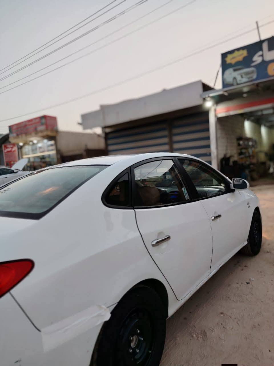 السلام عليكم 
النترا صابونه للبيع
موديل 2010
ادوات متوائمة وكمله على رقم شمالي
السياره جاهزه وماناقصه شي
محرك 1600 دكشن عالي
محرك +كير+حداديه شرط كفاله
مكان السياره بصرة 
السعر 35
تواصل ***********
