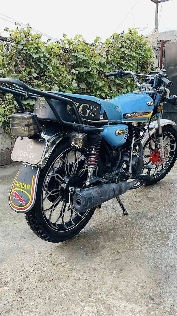 سلام عليكم دراجه للبيع مديل 2025مكينه مكفوله مكاني بغداد الحسينيه المعامل ***********
