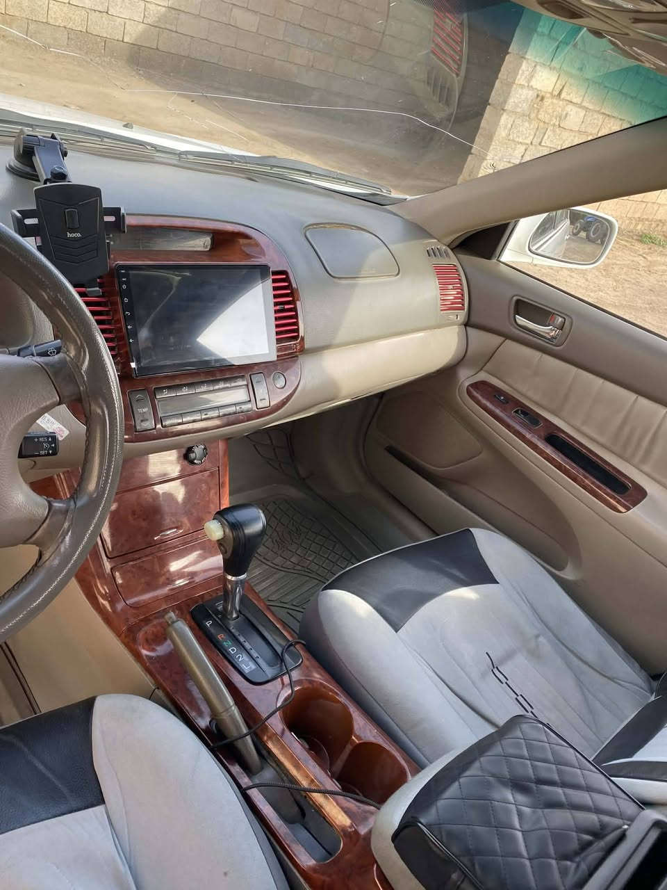 كامري كراند 6
موديل 2006
مفوله
رقم سليمانيه. غير متواجد على فيس بوك
اتصال على الرقم التالي ***********
