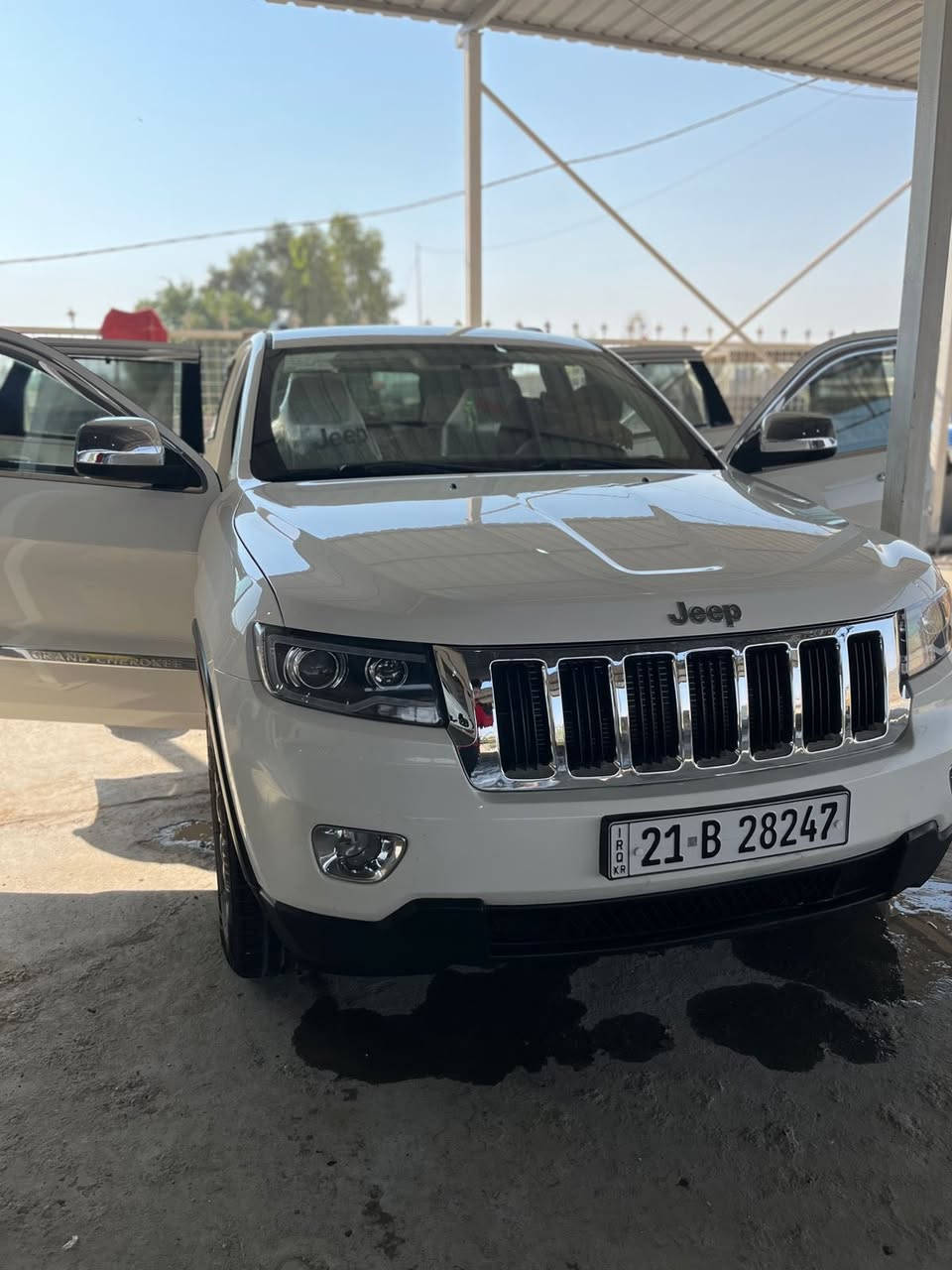 صلو على محمد وال محمد
جيب موديل 2012 كلين تايتل كفاله عامه 
كير مكينه 3600 مكفوله كفاله عامه من الشخط والبارد
فور ويل السياره فول مواصفات عدا الفتحه تخم تاير ويل اي نقص مابيها مكفوله السياره مال بيت وكلش نضيفه عل أيد وحده مكاني (ديالى ) سعرها ١٨٥ ورقه رقمي ***********
