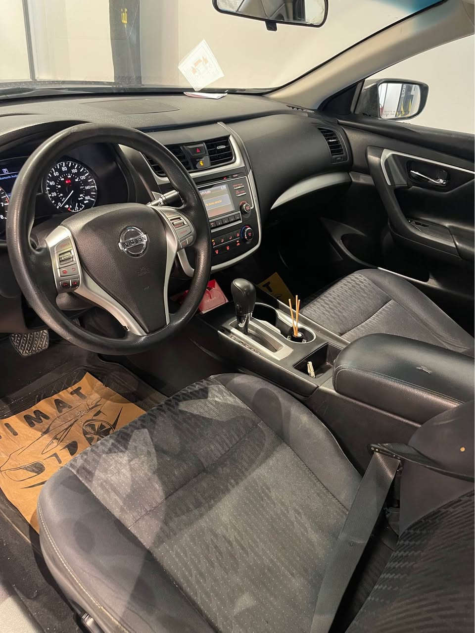 nissan Altima 2017 S
پێش و پشتی کەپسە  - ئێرباگی نەتەقیوە 
٥ پارچەی  بۆیاخە سۆنەرم داناوە — 
گێڕ و مەکینە بەشەرت - سەنەویو ڕەقەمی تازەیە 
١١٣ هەزار مایل ڕۆشتووە — تحویل غرامە بەشەرت 
ڕەنگی ڕەشی درۆزنە — شوێن سلێمانی — 

1N4AL3AP8HC494536

***********
*********** 

نیسان التیما مودیل ٢٠١٨ مواصفات اس
بجم کبس - بدون ارباکات ( مو طاک) 
٥ قطعە صبوغ بدون دواخل - سونر موجود ناشر
کیر مکینە بشرط - سنویە رقم جدید 
ماشیە ١١٣ الف میل — تحویل غرامە بشرط
مکان سلیمانیە - شرکە روجماک

1N4AL3AP8HC494536
***********
*********** السليمانية, العراق
