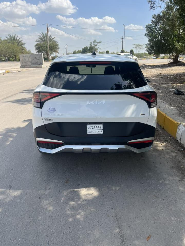 للبيع سبورتج موديل ٢٠٢٤ 
الضرر بنيد فقط بدون أي دواخل 
وصبغ بالجاملغ الأيمن بخشمه عشرين سانتي فقط
بنيد بدون صبغ اصلي مبدل نفس لون 
ماشية ١٦ ميل فقط 
ايبارك الدركه فقط طاك 
السياره فور ويل مكينة ٢.٥ 
اوتوهولد 
كار بلي  
حساسات كامرات 
سايد بريك كهرباء
انظمه قياده ٣
الاضائه لد زنون 
السياره كامله بدون برغي نقص 
السعر ١٨٠ ورقة 

السياره بدون رقم تترقم أي محافظه تعجبك 
للاستفسار الاتصال على الأرقام التالية 
***********
***********
