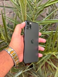 ايفون 11 برو ماكس • ٢٥٦ • بطارية ٧٧%
