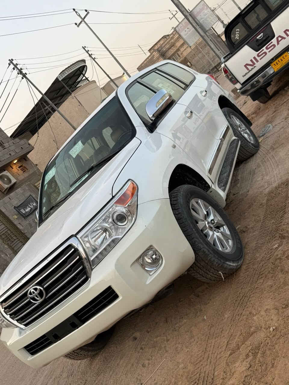 السلام عليكم لاندكروز 2011 كير عادي سيارة جاهزة ما بيه نقص برغي. السيارة مكينة كاز. و كير. عادي  سيارة بسم شركة. يعني أصوليه لكن شركة ما موجودة معزلة أبيعك مكفول طلب وسرقة و شرط اصولي 

مكاني بصرة 
بيع او مراوس حسب القناعة 

***********
