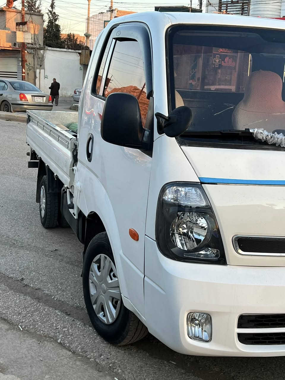 کیا ٣٠٠٠  سۆپەر براوەی دوبەی2010
یەک براوە 

ساردو گەرم ئیش دەکات 

٦ تایەی لۆک 

ناوبۆدی لۆک 

کامل مەسروف 

چوار دوگمە 

بئشوختو لئدراو 

ژم *********** ڤایبەر واتساب
