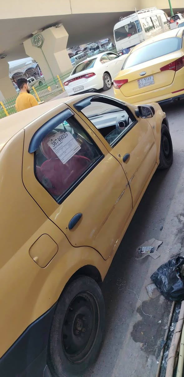 السلام عليكم سياره رينو للبيع موديل 2010 رقم انكليزي سنويه 2030 بسمي مصفره هيه وغرامات محرك وكير شرط تخم تواير كهربايات ابلادي شاشه غرفه نظيفه سياره كبل للشارع ماعايزه شي  مكان السماوه
سعر 35$ وبيه مجال قليل للشراي الاتصال علئ رقم ***********
