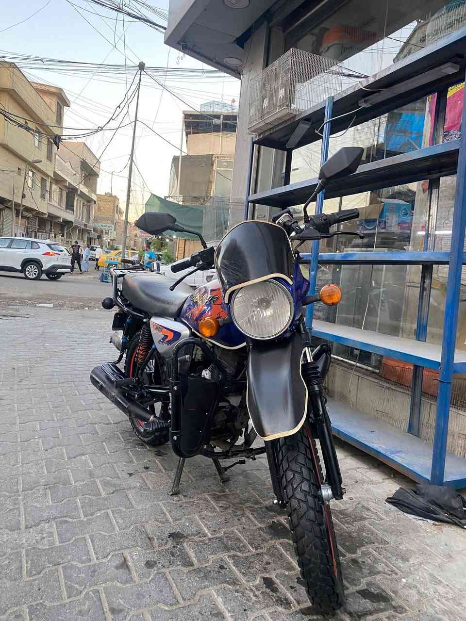 سلام عليكم بوكسر للبيع مرقمه لوحات رقم مميز  كامله تحويل ثاني يوم مكاني الاعضميه السعر 2300 بيها مجال بسيط حك الجيه رقمي ***********
