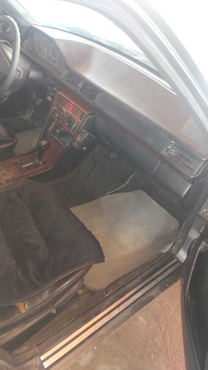 مارسدس دب للبيع بلاديه مكينه كير حداديه تبريد شغال ماناقصه شي بغداد انكليزي مديل ٩١ قواعد دبلات ابلاديه  سعره ٦٥ وبيه مجال قليل 
***********
