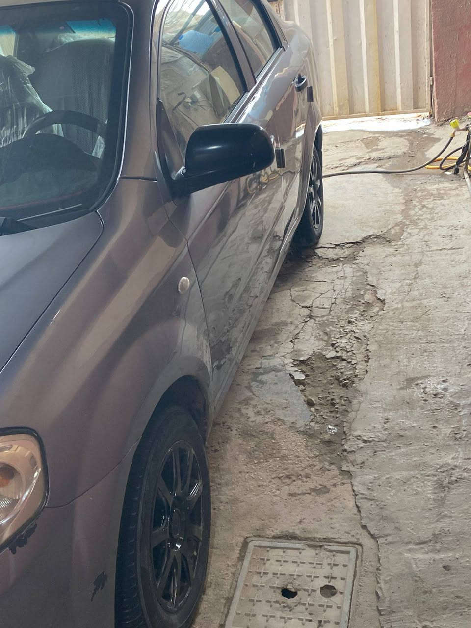 سلام عليكم سياره افيو2007(رقم بغداد)سياره مال جناي كامله كير محرك حداديه تخم تاير سنتر لوك كامره خلفيه شاشا غرفتها جديده السعر50$وبيها مجال شرط لتحويل مكان بغداد(***********)
