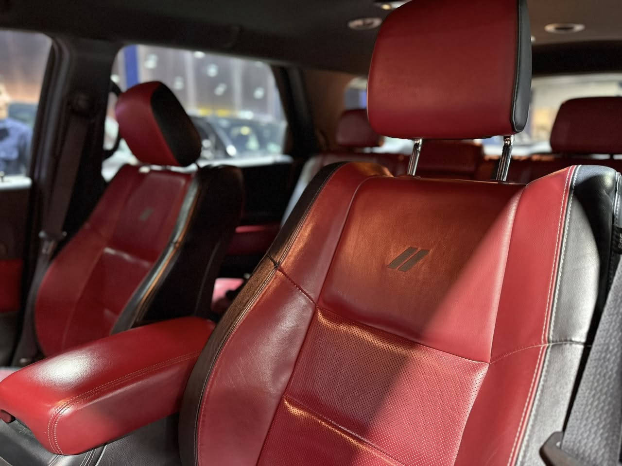 #المركبة : دودج دورانكو ار تي R/T HIMI
#الموديل : 2022
#الضرر : جاملغ وبنيد
#الرقم : بغداد

#المواصفات : 

▪️السيارة : #دوج #دورنكو ار تي ماكس داخل احمر
▪️المحرك : 5.7L . V8  ( ثمانية سلندر )
▪️حجم الويل : ويل كب حجم 20 مع طقم تايرات بحالة ممتازة
▪️مصابح امامية زنون مع LED مع كشافات دعامية زينون
▪️بصمات عدد 2 للأبواب مع بصمة جنطة وبصمة تشغيل وتشغيل عن بعد
▪️غرفة السيارة جلد لونين احمر وأسود اصل 
▪️حساس امامي و خلفي
▪️تحذير النقطة العمياء
▪️مقاعد تبريد وتدفئة
▪️تدفئة مقود القيادة
▪️كامرة خلفية دوارة اصل مع الستيرن
▪️شاشة الدشبول الحجم الكبير 10.1 انچ
▪️نظام ملاحة GPS
▪️گير شفتر ستيرنك 
▪️تحكم فول كهرباء لكرسي السائق والراكب 
▪️ذاكرة كشن لحفظ وضعيات الجلوس ( ميموري )
▪️سستم صوت
▪️تشغيل عن بعد
▪️صندوق كهرباء
▪️صف ثالث من المقاعد 7 راكب
▪️إشارات على المرايا الجانبية
▪️قاعدة سحب للهوك
▪️تحكم ستيرن جهتين بلوتوث وحاكية وكروس سرعة وتحكم صوت 
▪️نظام ABS مانع انزلاق
▪️السيارة جديدة وبوضع الشركة.

السعر المطلوب : 275 ورقة مع المجال.

 
الاتصال على : ***********

معرض سما دبي لتجارة السيارات والمزادات الامريكية
النجف - المدينة المائية -مقابل حي الجامعة

ولمشاهدة المزيد من السيارات الخاصة بمعرض سما دبي  للسيارات الامريكية زورو موقعنا على الرابط التالي:

‏https://m.facebook.com/معرض-سما-دبي-لتجارة-السيارات-والمزادات-الامريكية-109437940947714/?ref=bookmarks
