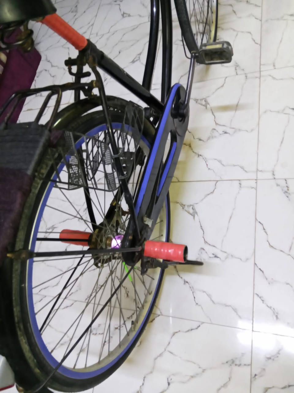 سلام عليكم باسكل البيع 90 وبي مجال حك جية
