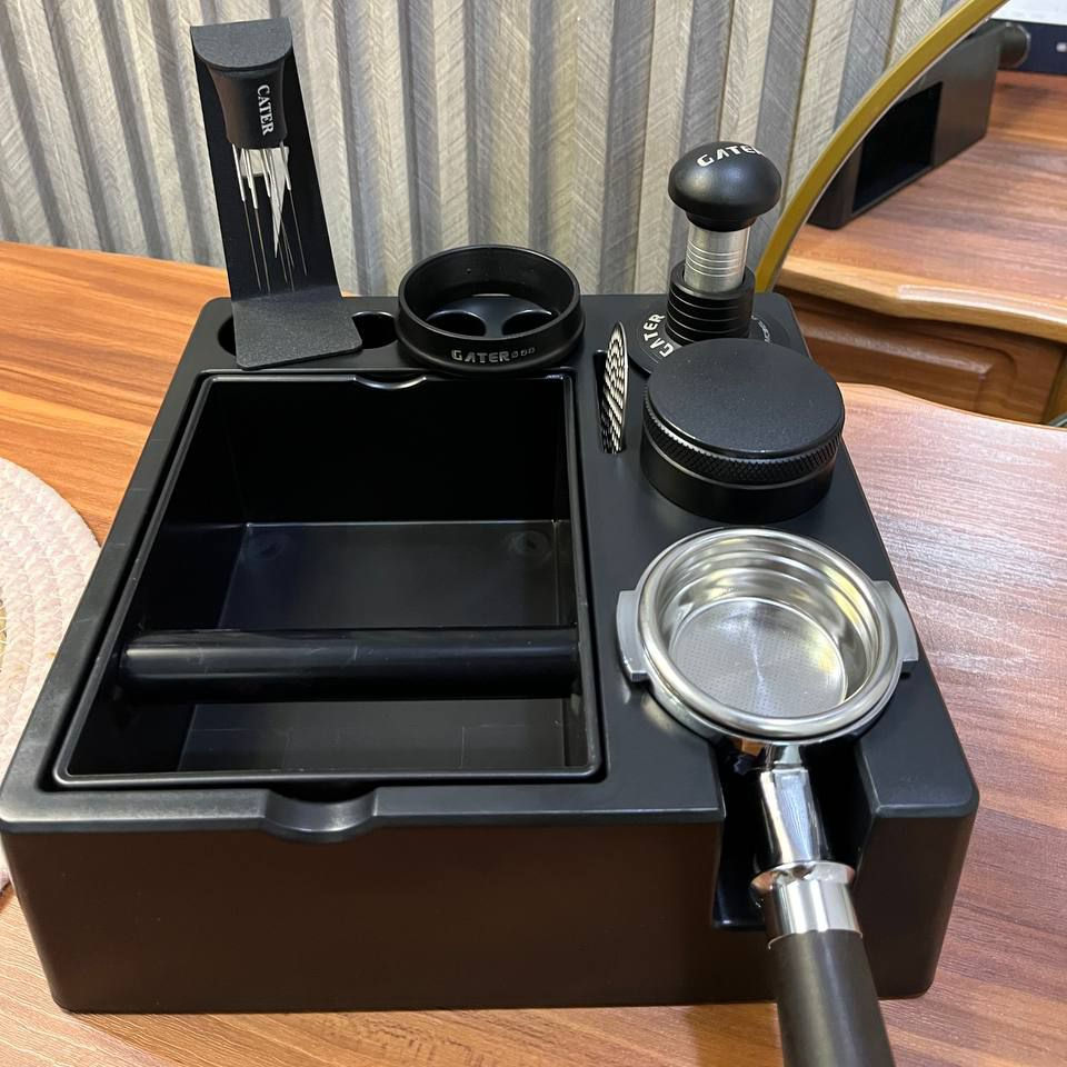 ✨ تتوفر بعدة أشكال بكجات مختلفة
📏 متوفرة بقياسين: 51 مم و 58 مم
حتى تناسب أغلب مكائن الإسبريسو المنزلية والاحترافية.


**إذا كنت صاحب هذا الإعلان وتريد حذفه لأي سبب، رجاءا أرسل رسالة إلى الدعم الفني**