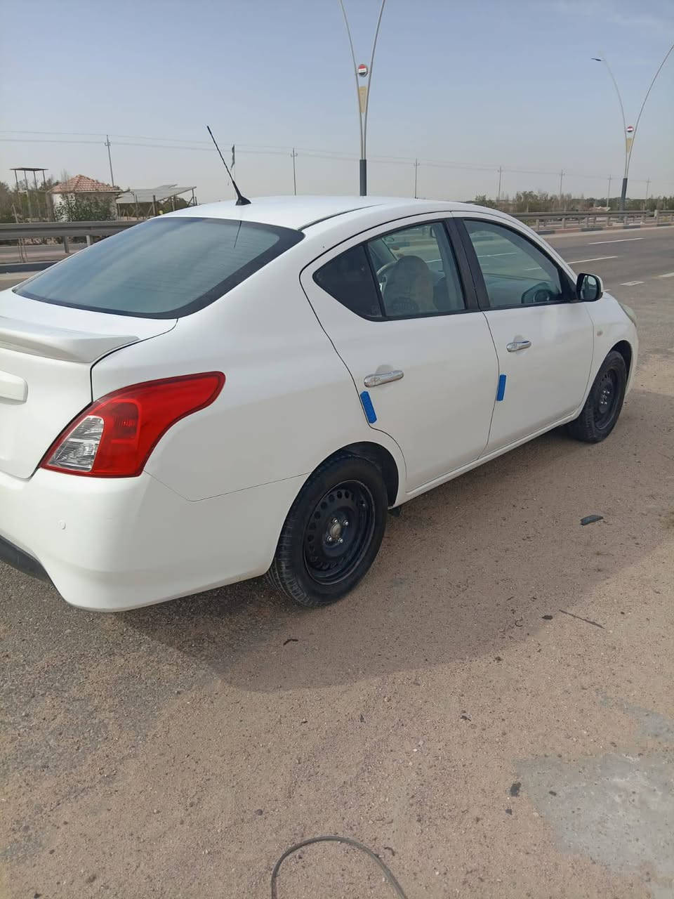 سلام عليكم نيسان سني مديل 21 اربيل سنويه ما منتهيه تبريد حداده تخم تاير محرك كير سياره جاهزه وحلوه مكفوله  بيه رشه قطعتين السعر 100 وبيه مجال قليل مكان سفوان مكلف بالنشر الاستفسار ***********
