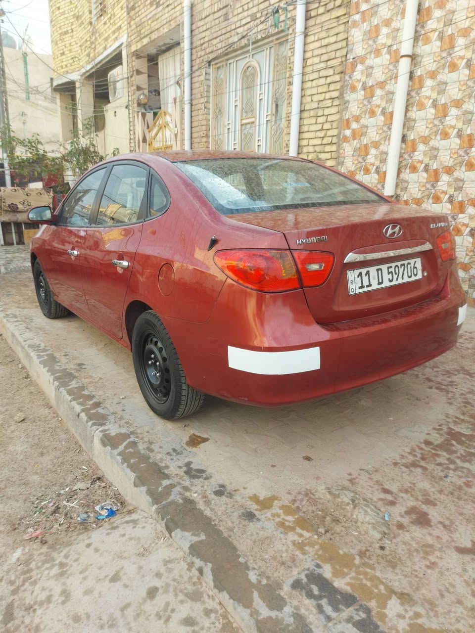 ألنترا للبيع موديل 2010 السياره ماشيه 130 العنوان ميسان السياره جاهزه من كلشي فقط شي بارد السعر 123 للإستفسار الاتصال ***********
