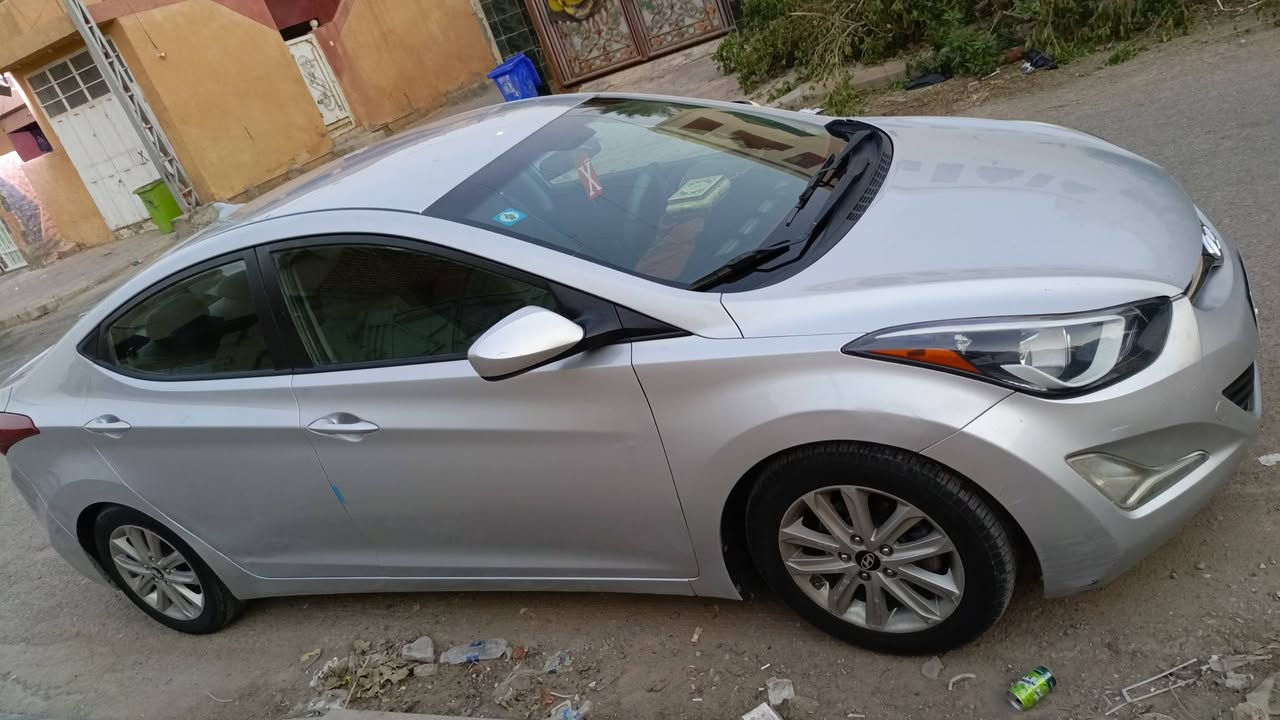 اللنترة امريكي 15تدفئة تبريد شغال مكينه دوش حجم 2000ارقام وسنويه جدد باسمي سعره شدة  18وهذا رقم التليفون ***********
