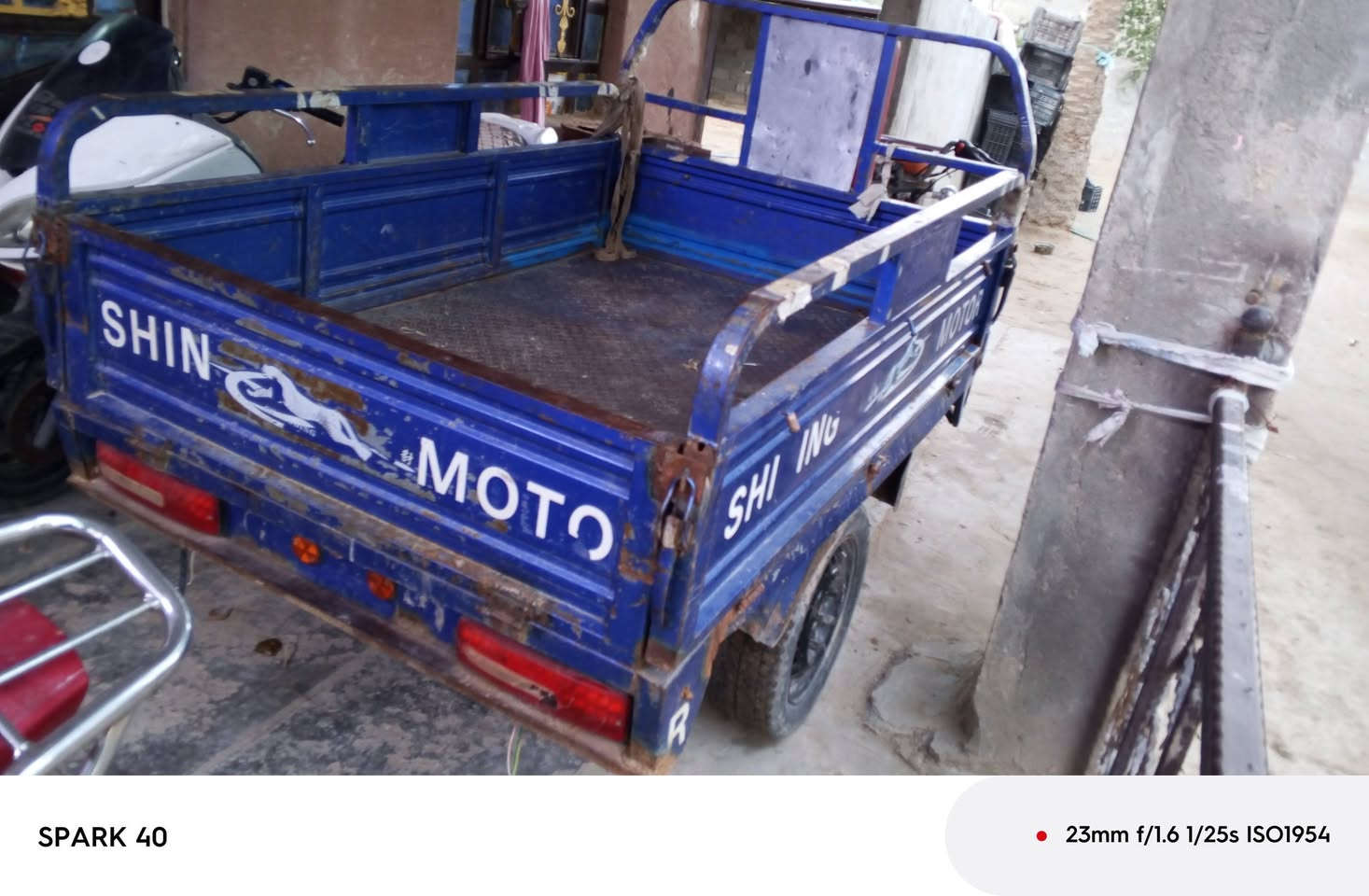 ستوته للبيع موديل 18 وراق صولي ستوته جاهزه ما بيهه كل نقص بس بيهه لحيم بل درع سعر 1100 وبيه مجال بسيط مكان كربلاء اقرب لامام عون ***********
