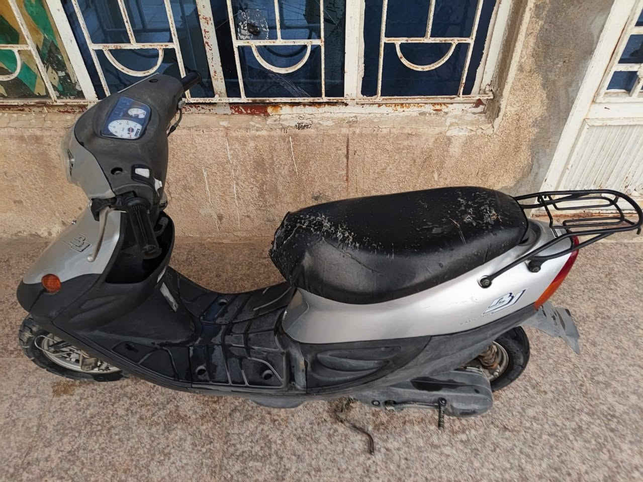 ياماها تسع زروف بوضع الوكالة
ما مفتوحة 
ب700 وبيها مجال عمارة, ميسان


**إذا كنت صاحب هذا الإعلان وتريد حذفه لأي سبب، رجاءا أرسل رسالة إلى الدعم الفني**
